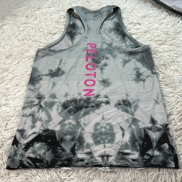 Lululemon Swiftly Tech Tank 2.0 *Wash Shibori Stripe Graphite Grey - Picture 3 of 4